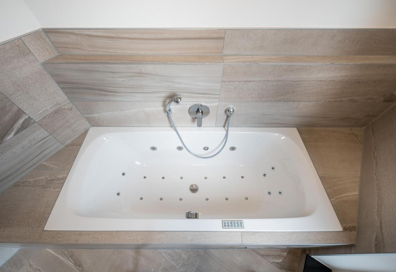 Rs-Hotel - Smart & Modern Hotel Apartments Brühl エクステリア 写真